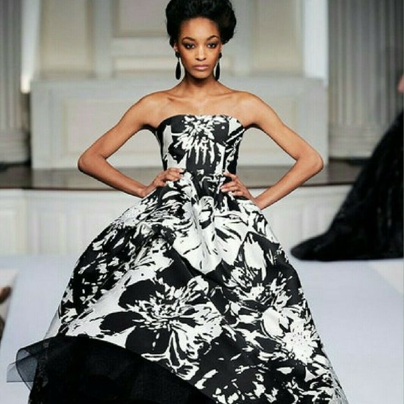 °$8,999 OSCAR DE LA RENTA ICONIC FLORAL WHT BLK SILVER RUNWAY GOWN DRESS 4 or 8 - Picture 6 of 11